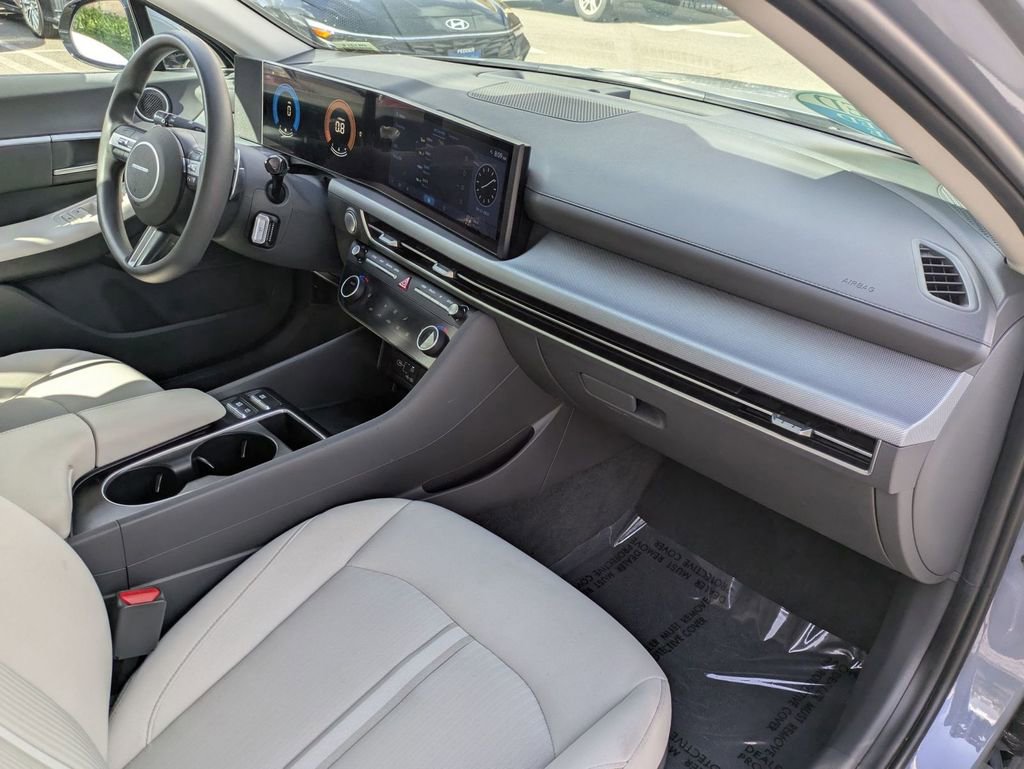 Certified 2025 Hyundai Sonata SEL image 31