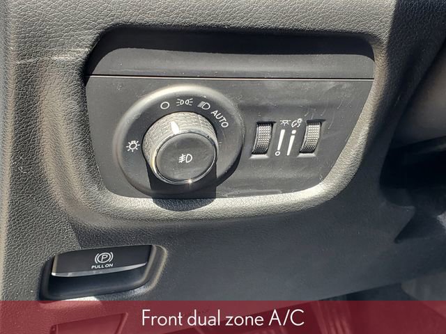 Used 2021 Jeep Grand Cherokee L Limited AWD/4WD image 16