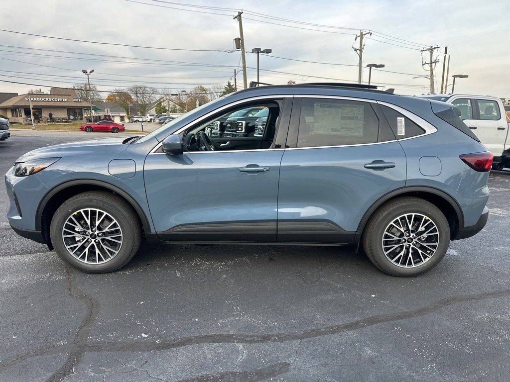 New 2026 Ford Escape SE w/ PHEV Premium Package image 11