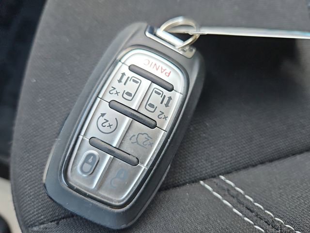 Used 2024 Chrysler Voyager LX FWD image 51