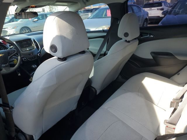 Used 2019 Chevrolet Cruze LT image 27