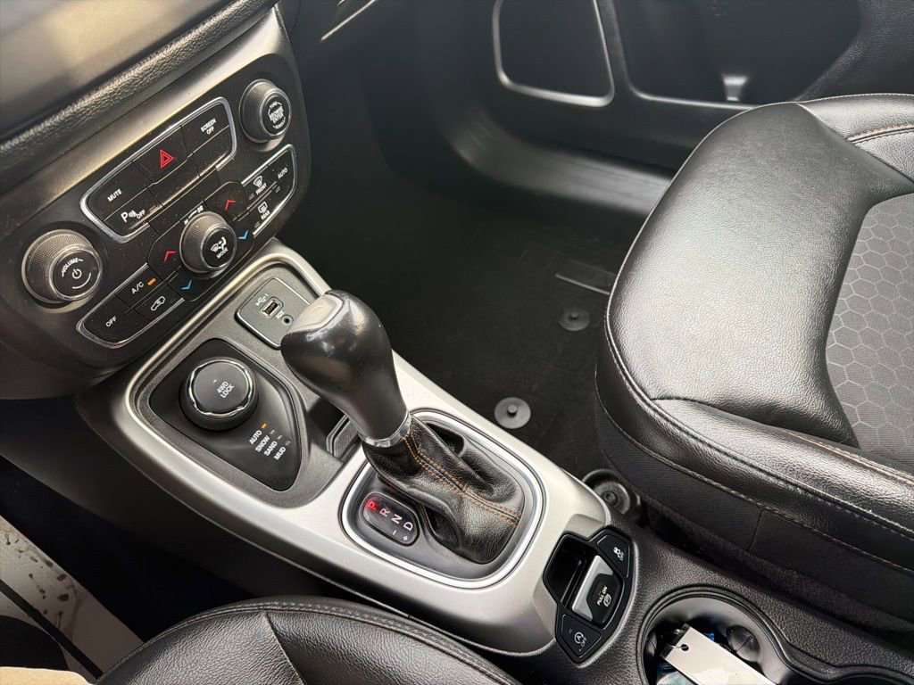 Used 2019 Jeep Compass Latitude w/ Popular Equipment Group image 34