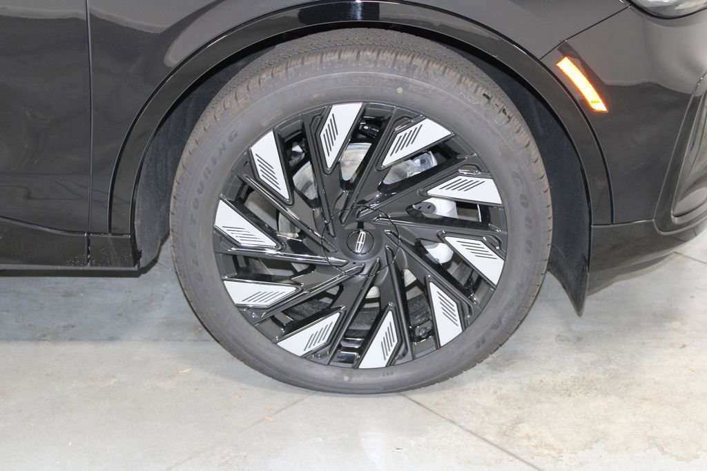 New 2026 Lincoln Nautilus Reserve image 12