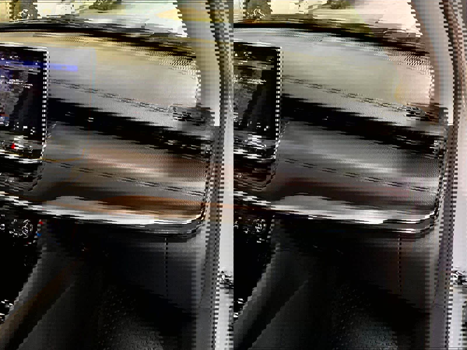 Used 2022 Jeep Compass Trailhawk image 13