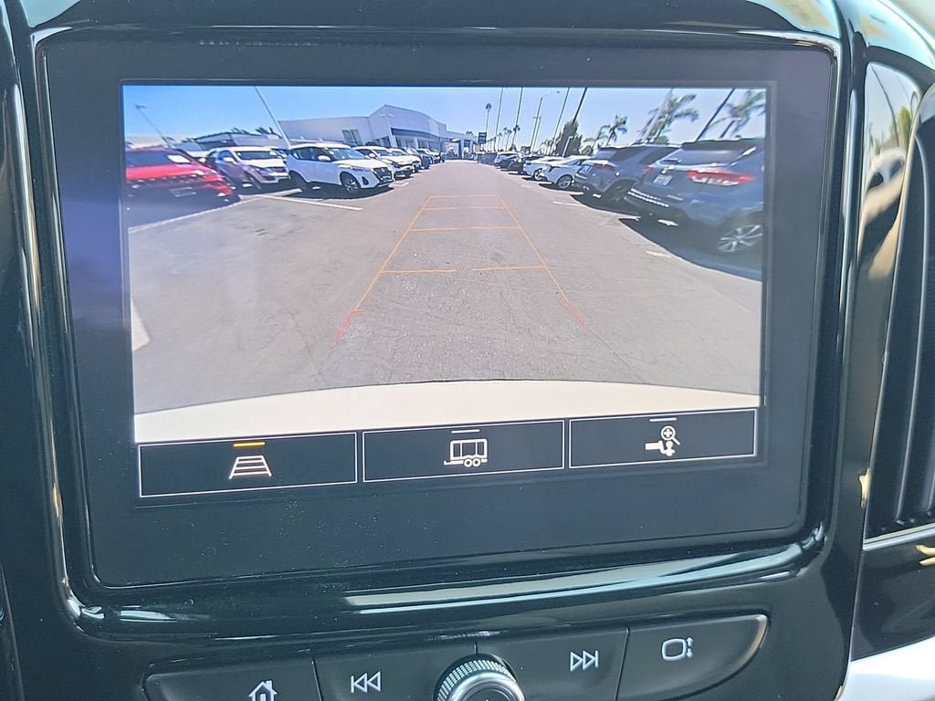 Used 2022 Chevrolet Traverse LT AWD/4WD image 32