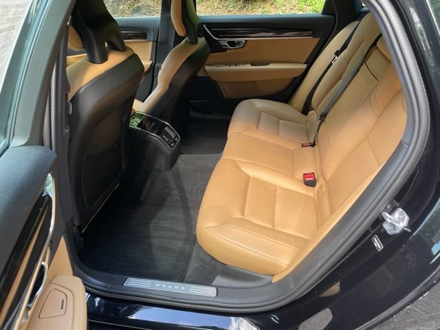 Used 2018 Volvo S90 T5 Momentum w/ Protection Package Premier FWD image 11