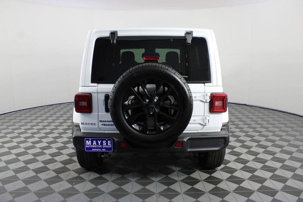 Used 2025 Jeep Wrangler Unlimited Sahara w/ Safety Group AWD/4WD image 22