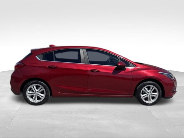 Used 2017 Chevrolet Cruze LT w/ Convenience Package FWD image 8