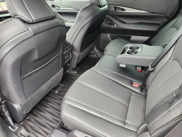 Certified 2026 INFINITI QX60 Luxe w/ Cargo Package FWD image 12
