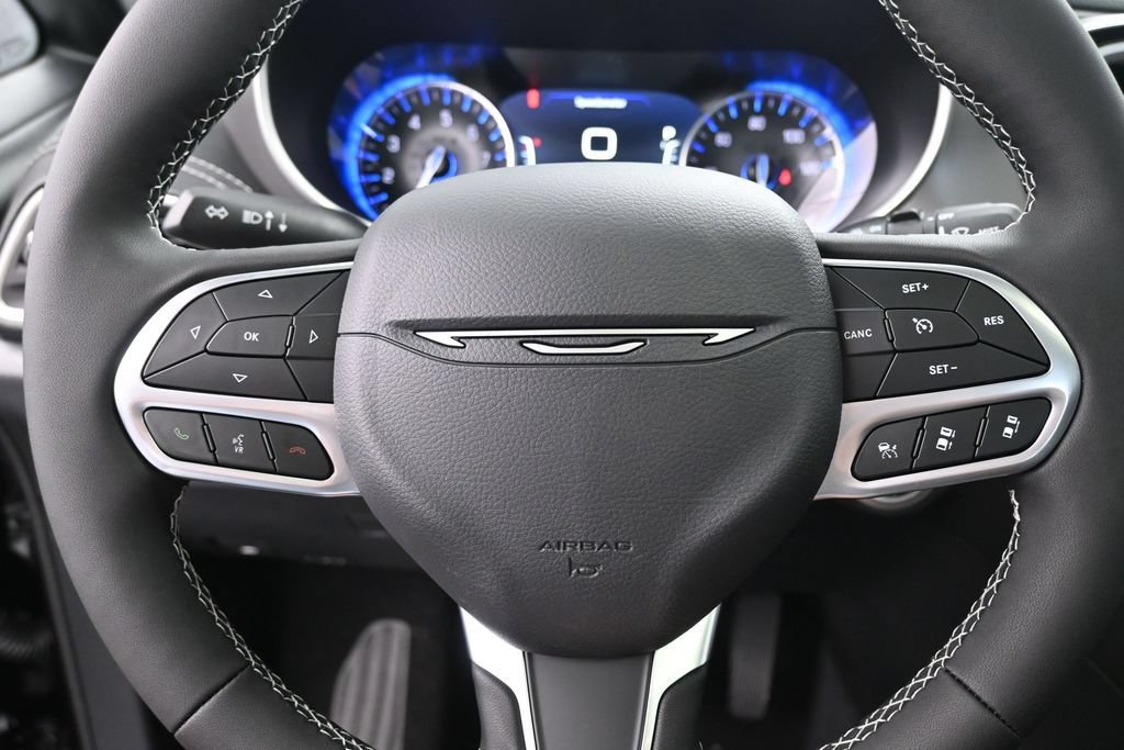 New 2027 Chrysler Pacifica Select w/ Family Tech Group FWD image 26