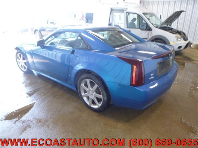 Used 2008 Cadillac XLR RWD image 3