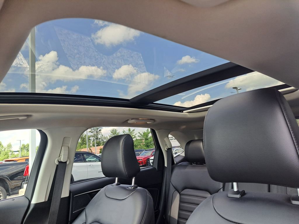 Used 2022 Ford Edge SEL w/ Convenience Package AWD/4WD image 21