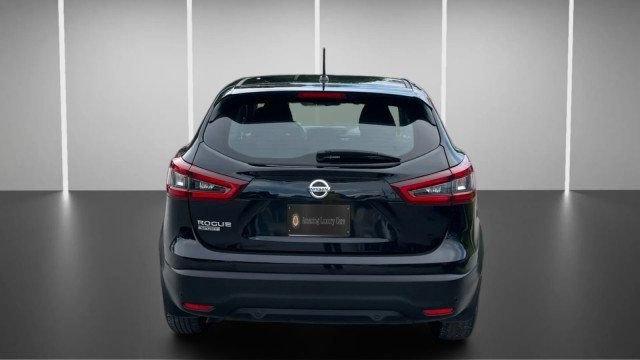 Used 2021 Nissan Rogue Sport S FWD image 9