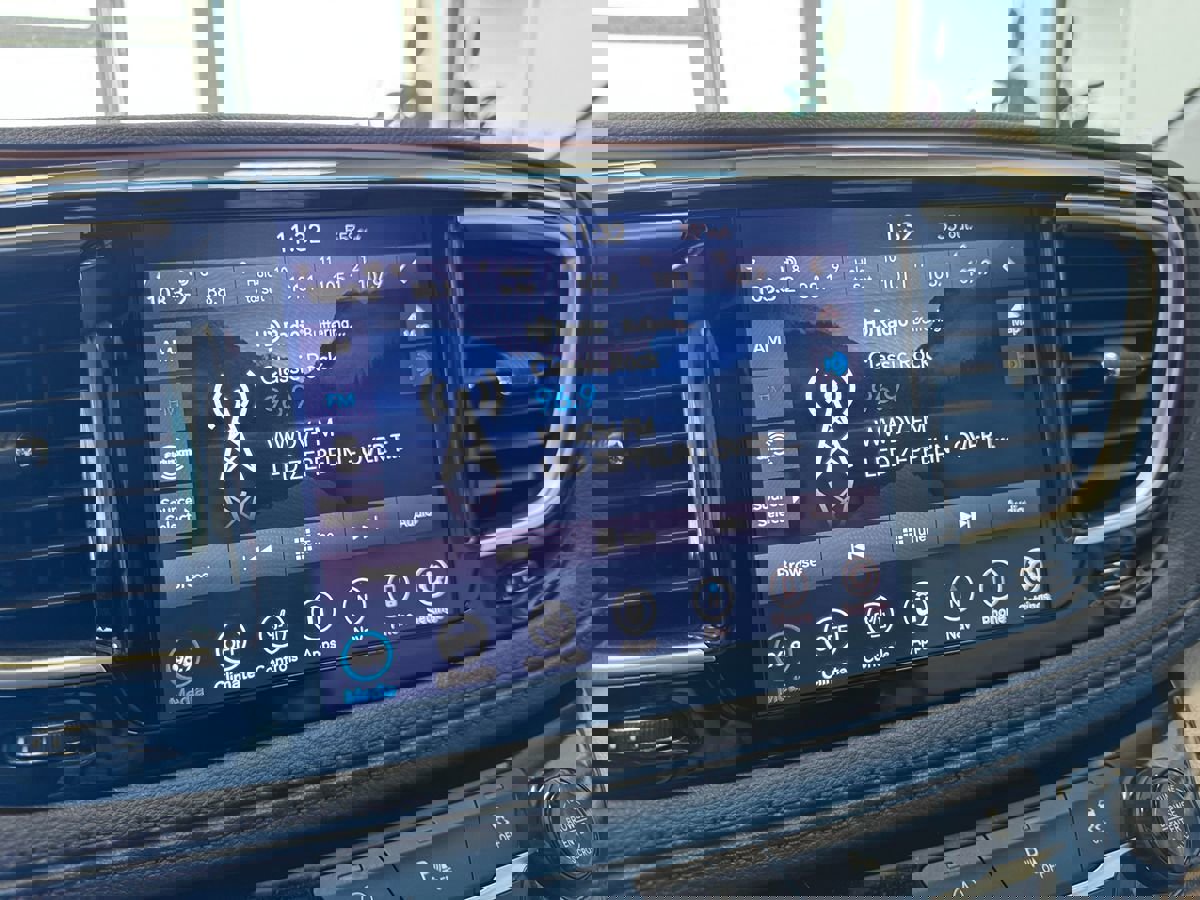 Used 2019 Chrysler Pacifica Limited image 22