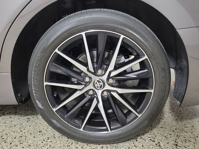 Used 2024 Toyota Camry SE FWD image 8