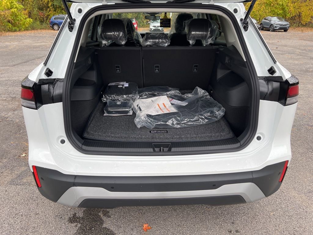 New 2026 Volkswagen Tiguan S image 9