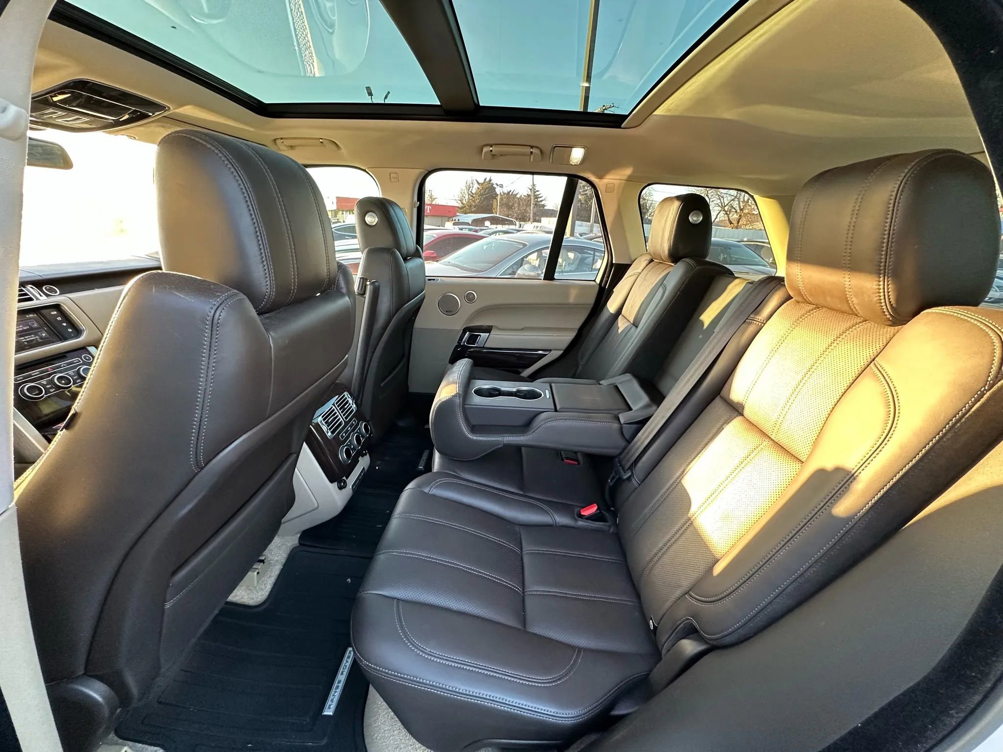Used 2016 Land Rover Range Rover HSE AWD/4WD image 17