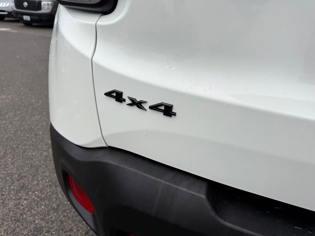 Used 2023 Jeep Renegade Trailhawk AWD/4WD image 8
