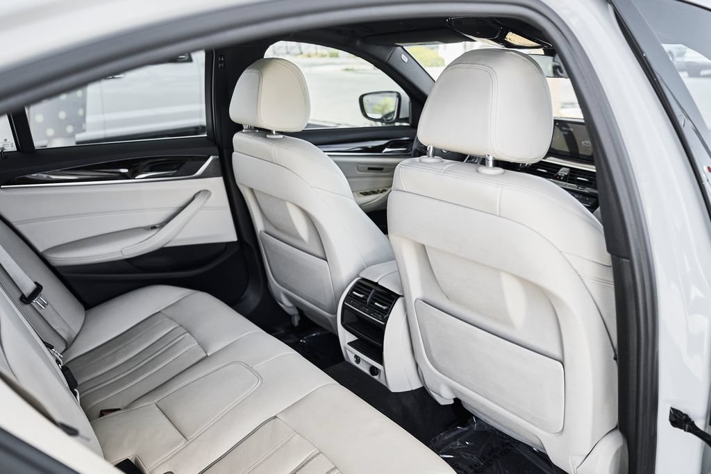 Used 2018 BMW 540i w/ Premium Package RWD image 21