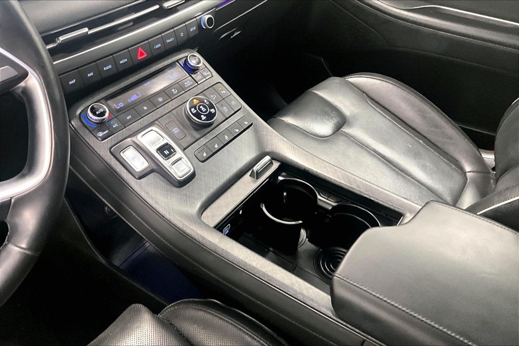 Used 2025 Hyundai Palisade Limited AWD/4WD image 16