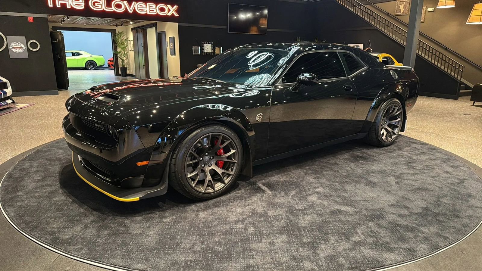 Used 2021 Dodge Challenger SRT Hellcat Redeye RWD image 1