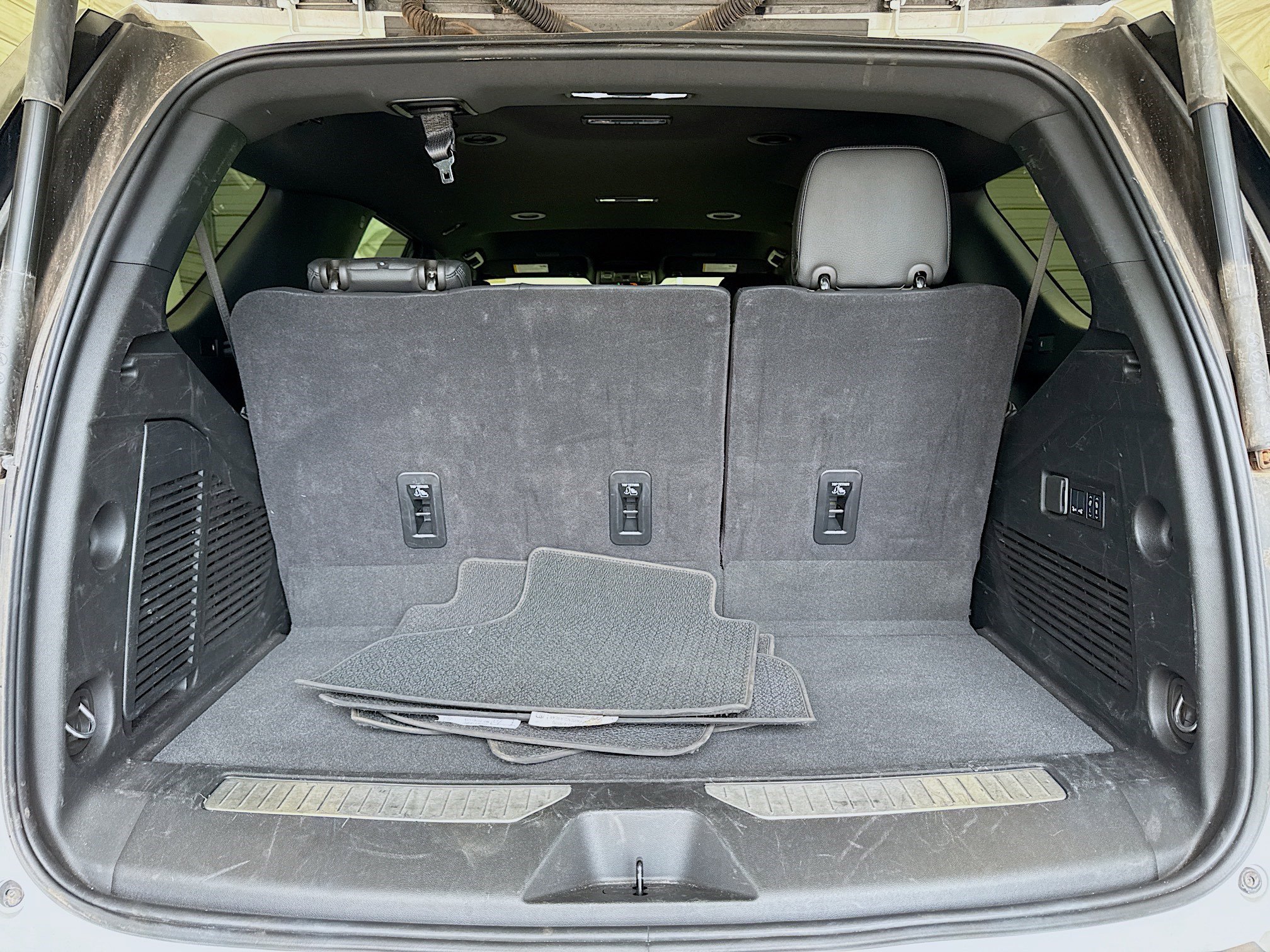 Used 2025 GMC Yukon Denali image 17