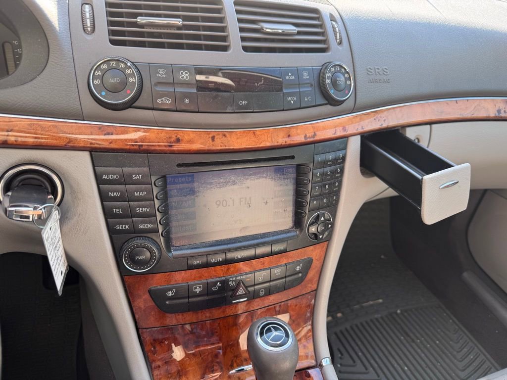 Used 2007 Mercedes-Benz E 320 BlueTEC Sedan image 10