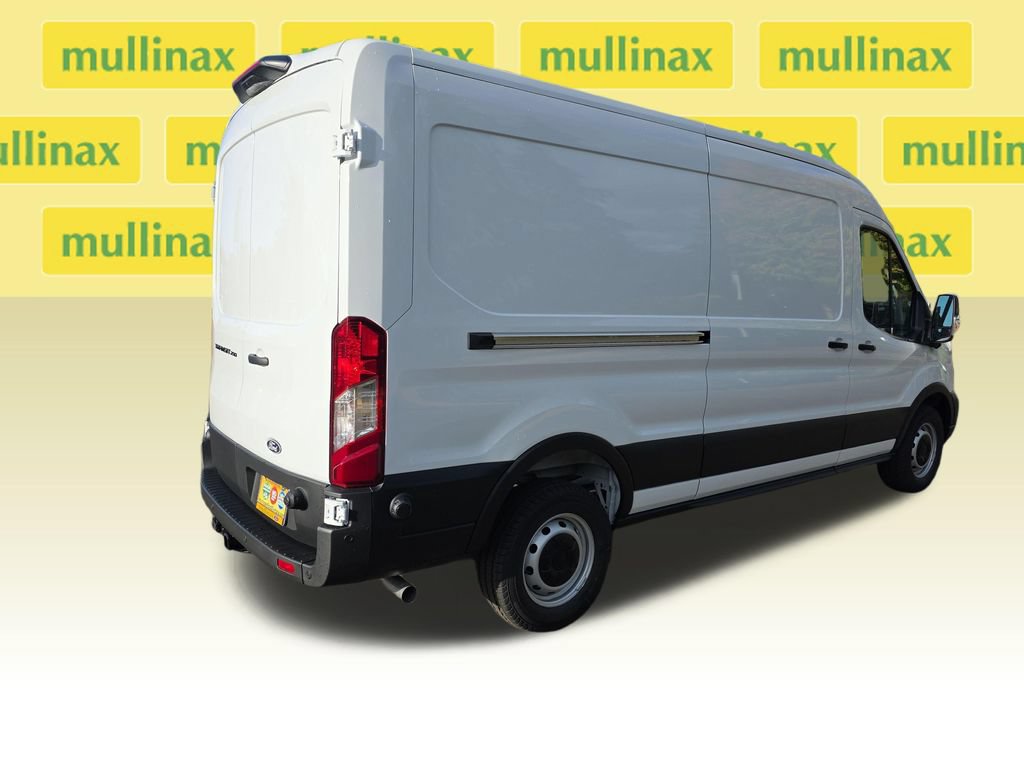 New 2026 Ford Transit 250 148 Medium Roof w/ Load Area Protection Package RWD image 3