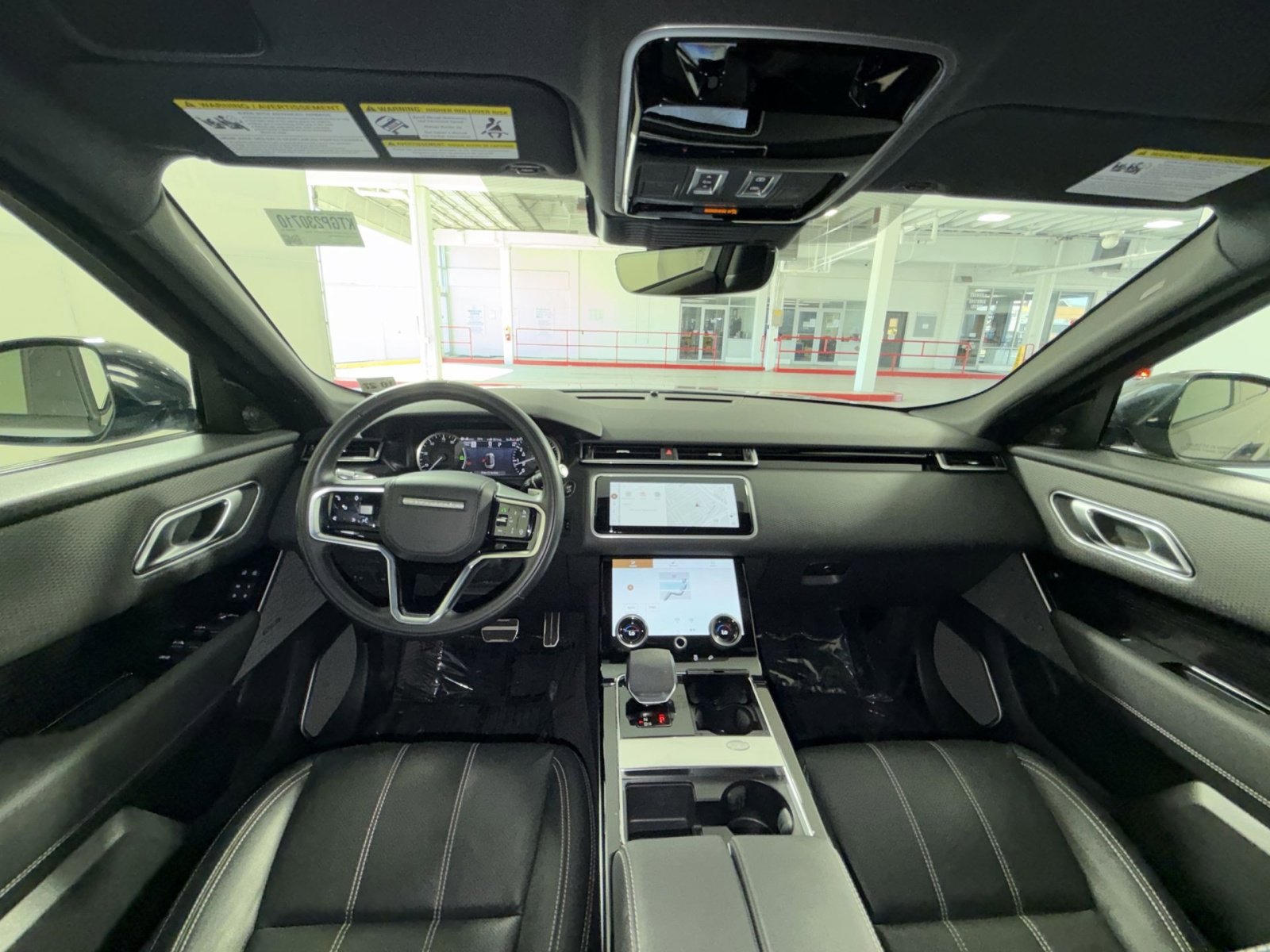 Used 2023 Land Rover Range Rover Velar R-Dynamic S image 23