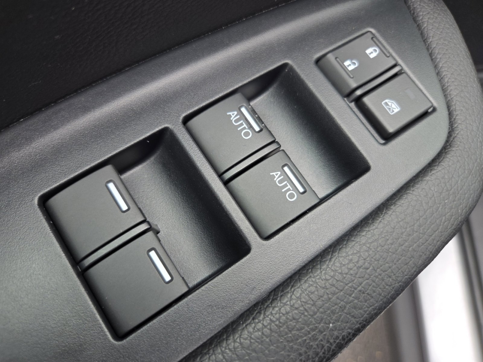 Certified 2023 Honda Passport TrailSport image 31