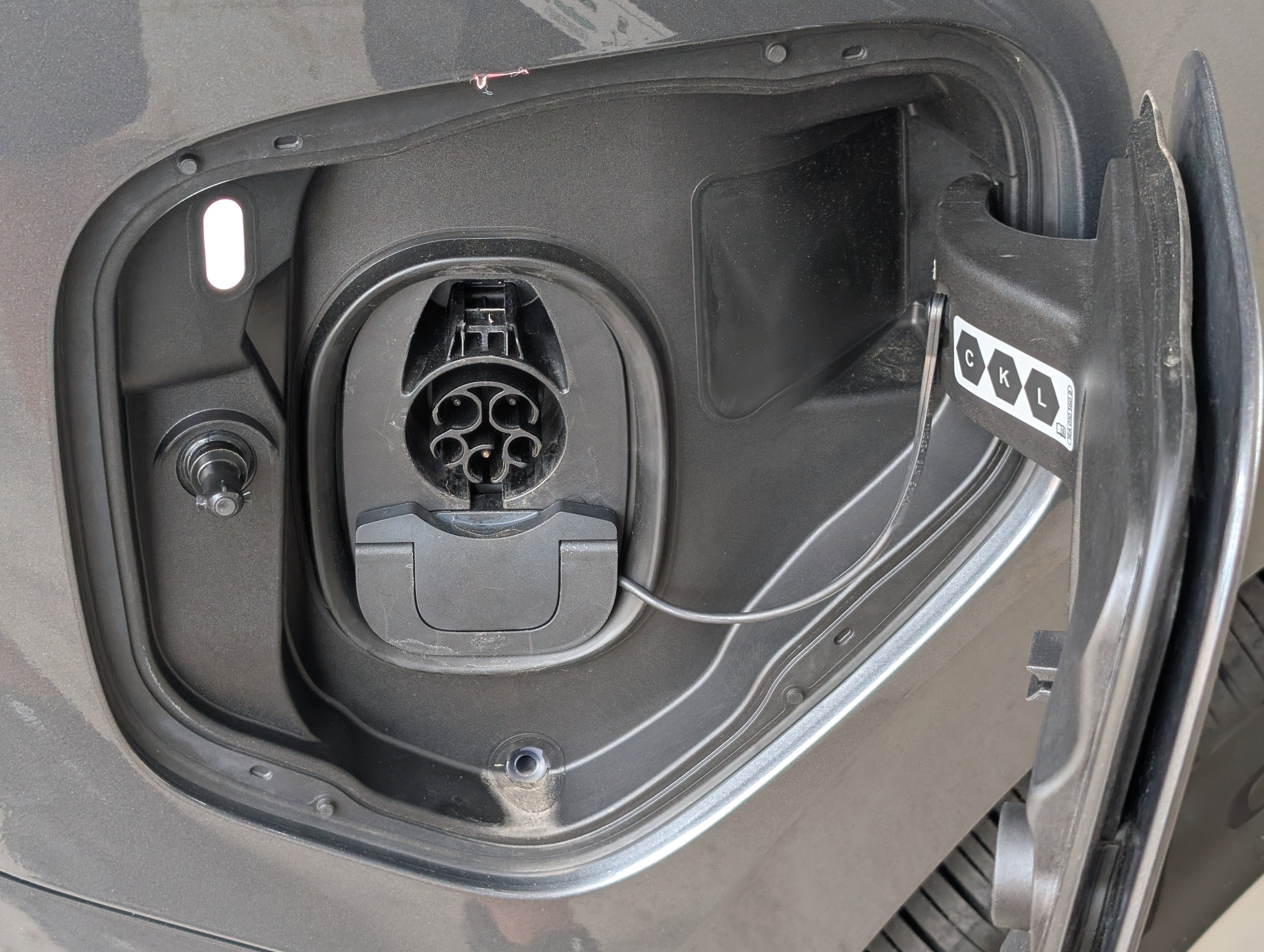 Used 2025 Volkswagen ID. Buzz Pro S Plus RWD image 41