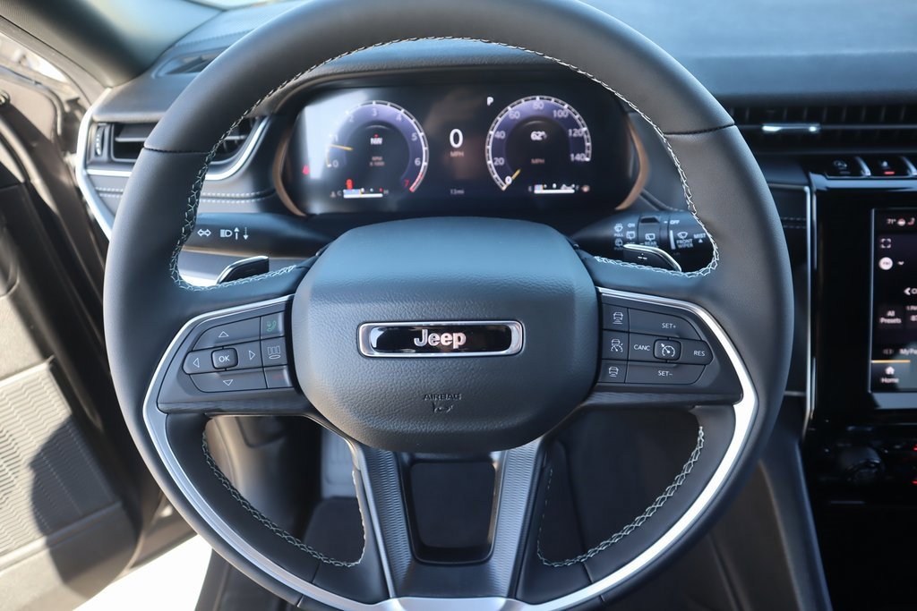 New 2025 Jeep Grand Cherokee L Laredo w/ Luxury Tech Group I image 3