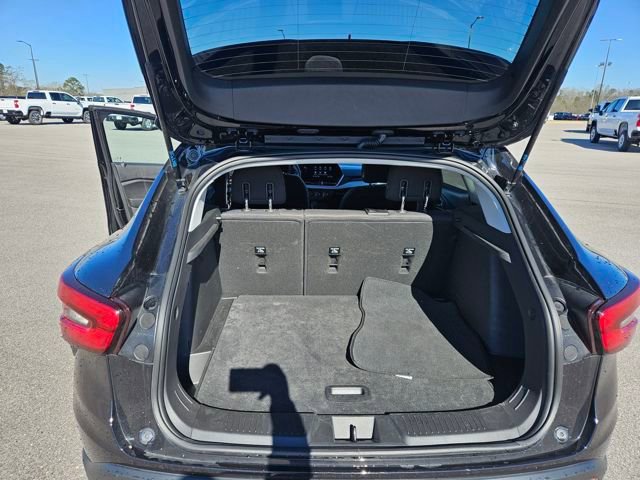 Used 2025 Chevrolet Trax LS image 23