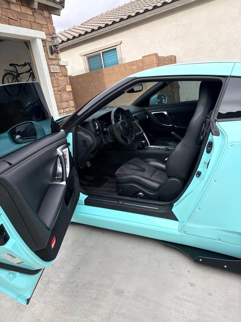 Used 2009 Nissan GT-R Premium image 17