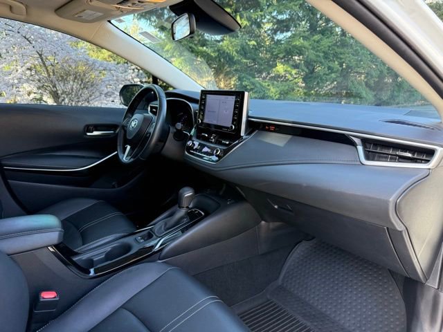 Used 2022 Toyota Corolla XLE image 11