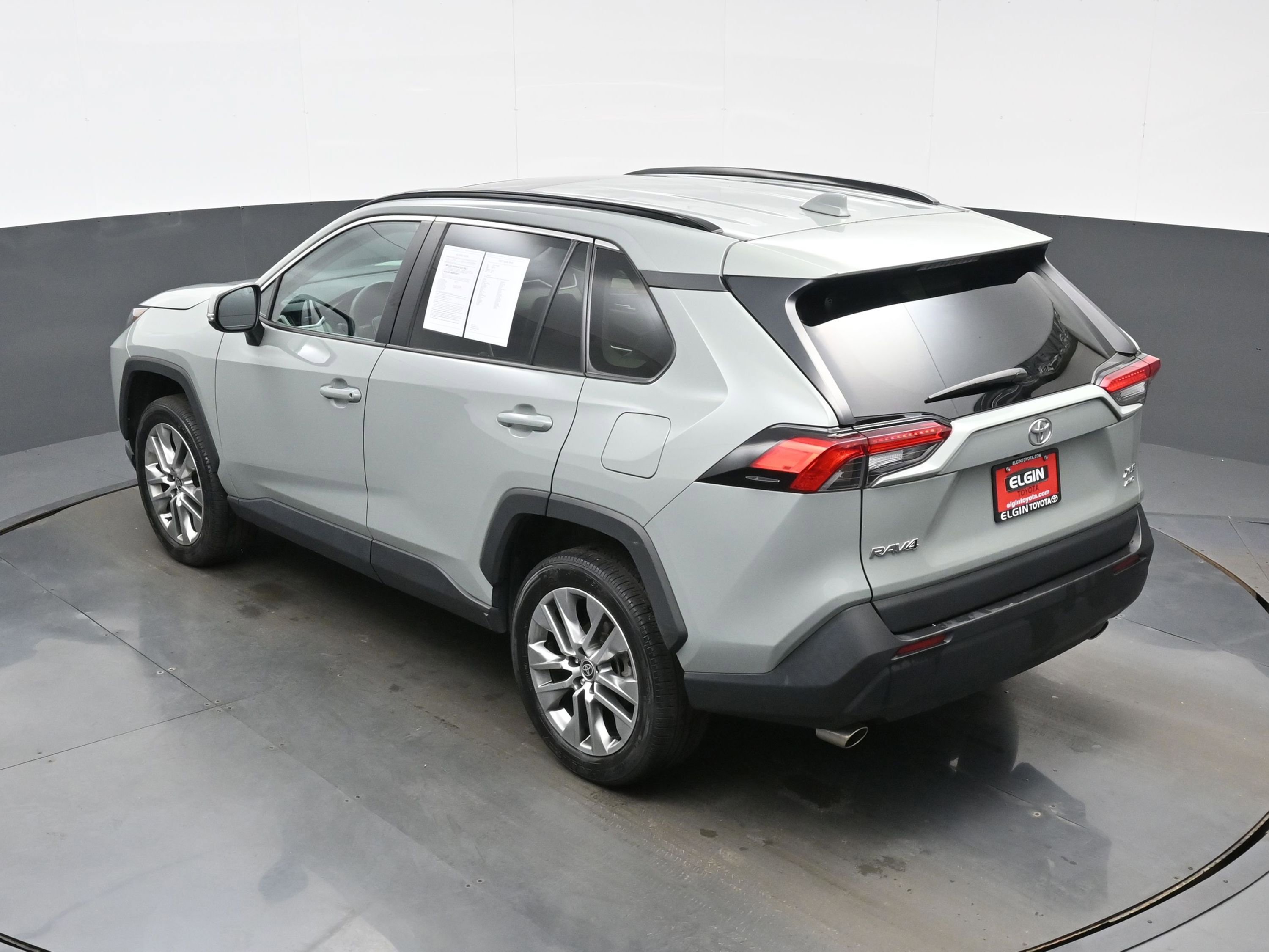 Used 2023 Toyota RAV4 XLE Premium AWD/4WD image 40