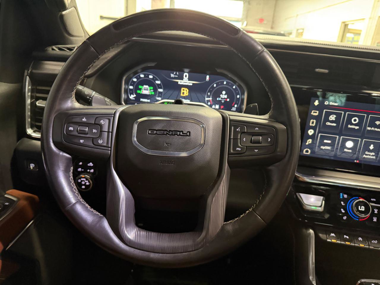 Used 2023 GMC Sierra 1500 Denali Ultimate AWD/4WD image 29
