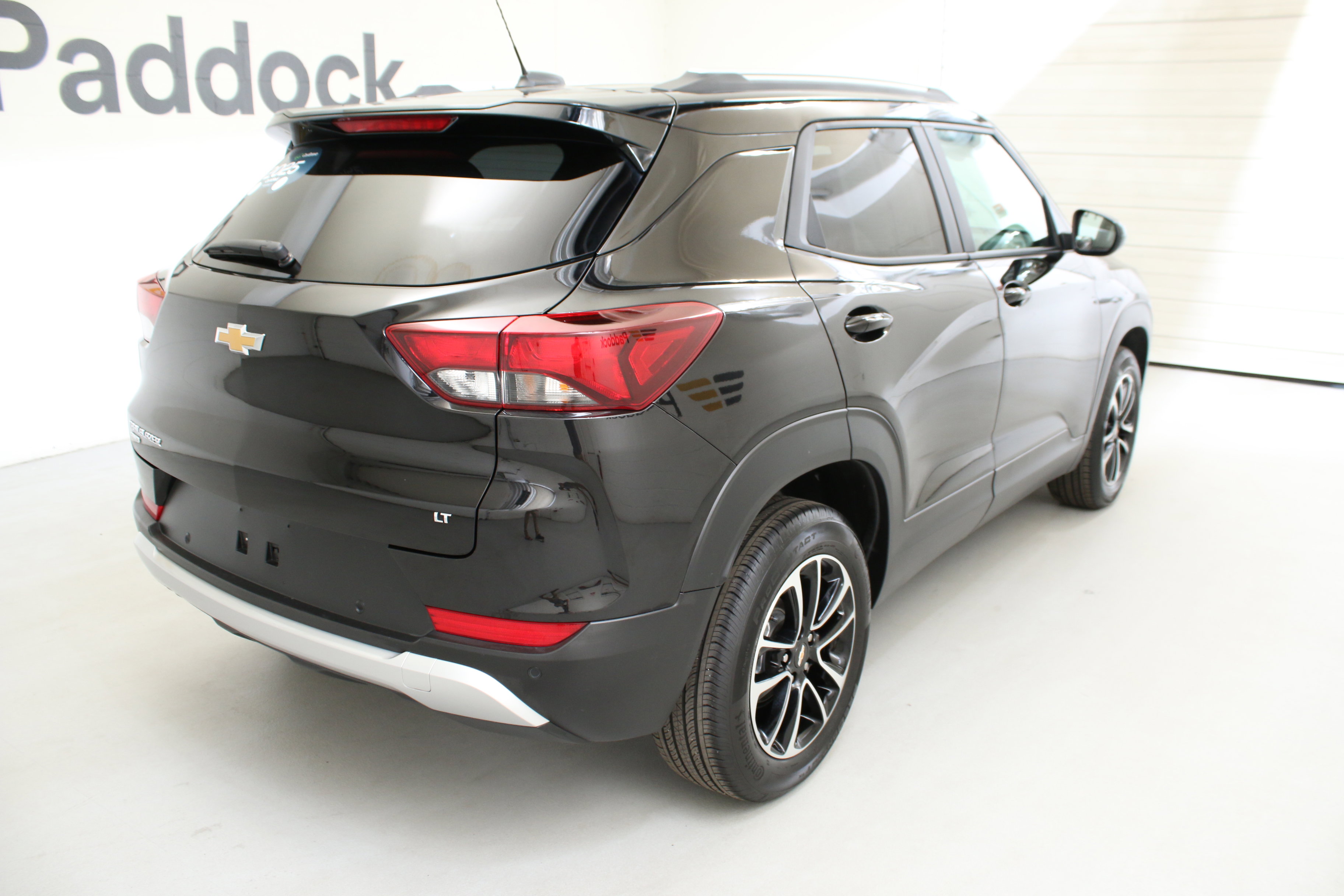Used 2025 Chevrolet TrailBlazer LT w/ Convenience Package AWD/4WD image 8