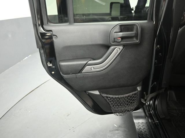 Used 2015 Jeep Wrangler Unlimited Sport w/ Quick Order Package 24S AWD/4WD image 20