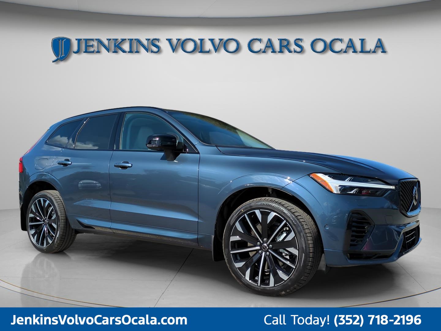 New 2026 Volvo XC60 T8 Ultra w/ Protection Package Premier