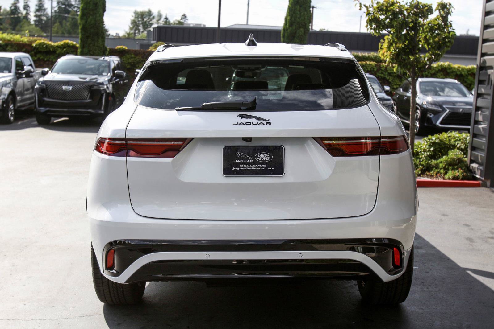 New 2025 Jaguar F-PACE R-Dynamic S AWD/4WD image 7