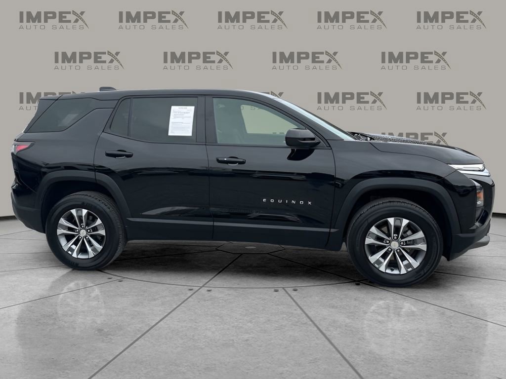 Used 2025 Chevrolet Equinox LT image 6