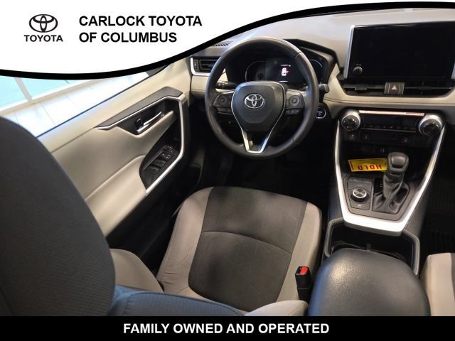 Used 2025 Toyota RAV4 XLE w/ Convenience Package AWD/4WD image 17
