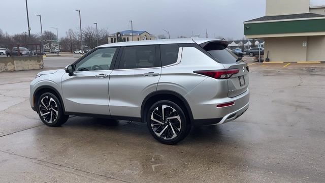 Used 2024 Mitsubishi Outlander SE image 6