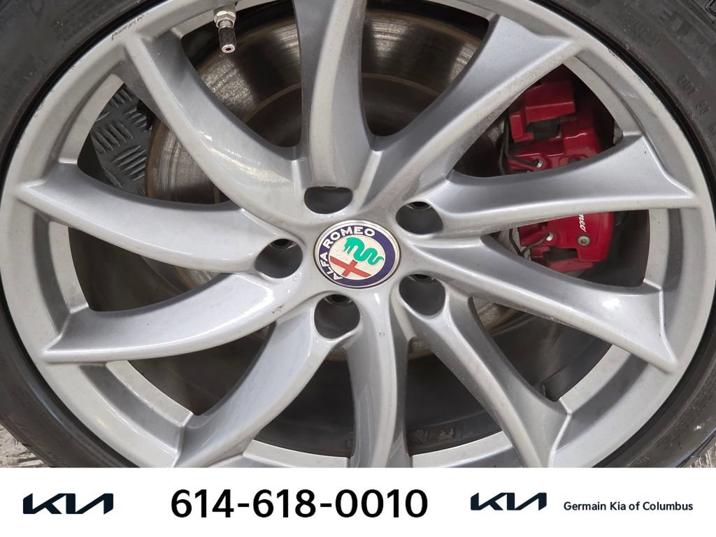 Used 2022 Alfa Romeo Giulia Sprint AWD/4WD image 13