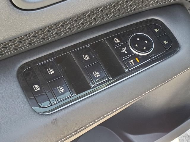 Certified 2023 Nissan Ariya FWD image 17