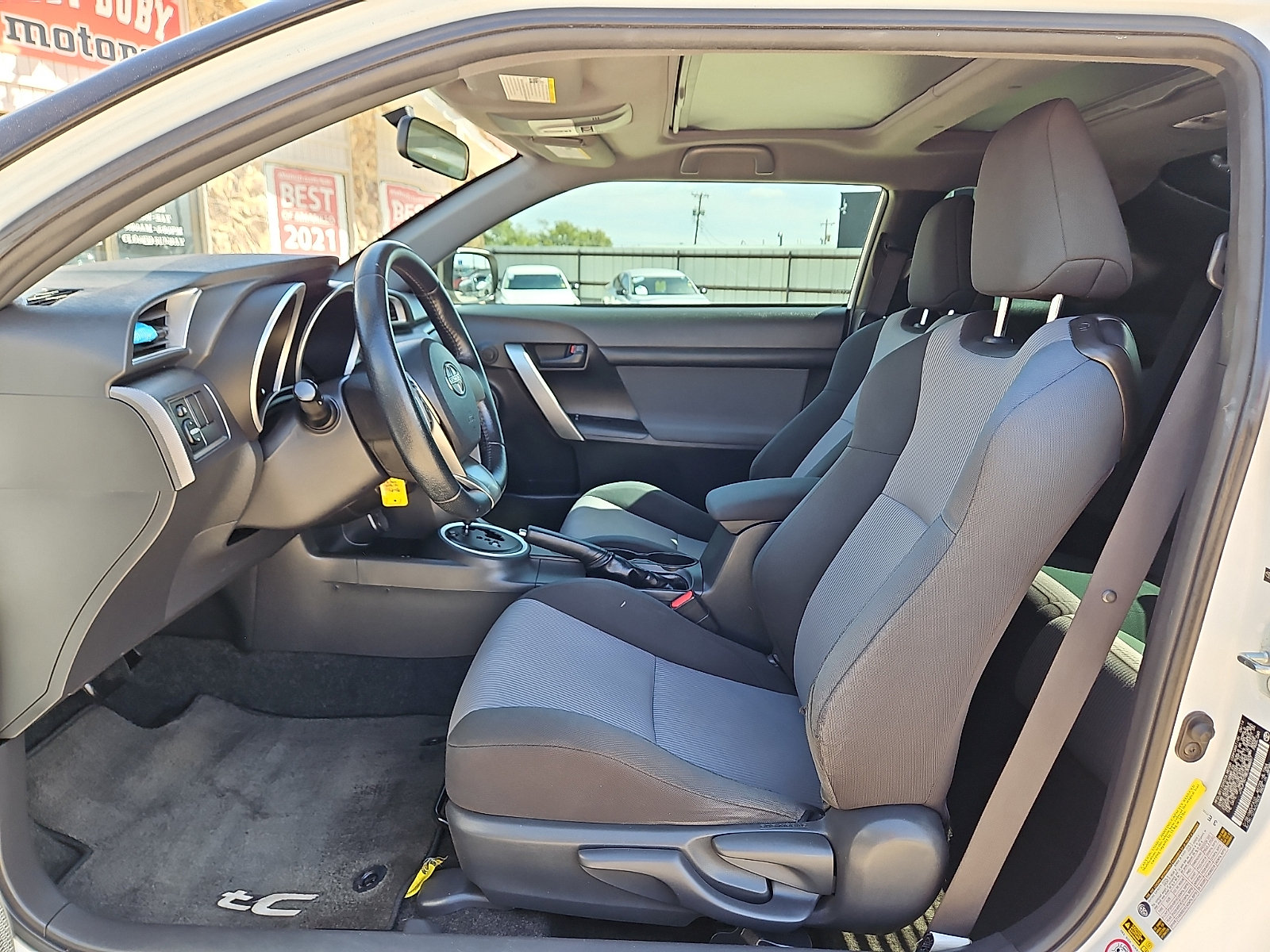 Used 2014 Scion tC FWD image 9