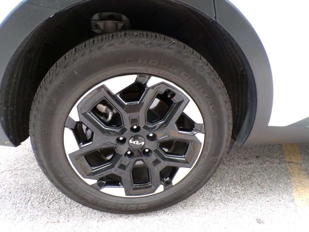 Used 2025 Kia Sorento S w/ Panoramic Sunroof Package FWD image 21