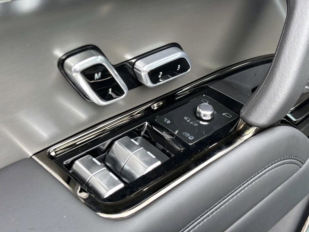 New 2026 Land Rover Range Rover Sport Dynamic SE image 16