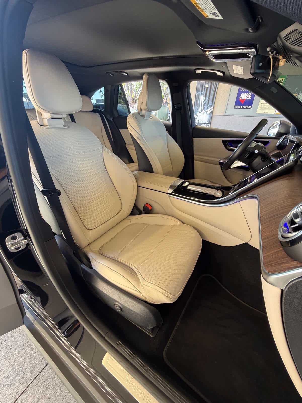 Used 2024 Mercedes-Benz GLC 300 4MATIC image 15